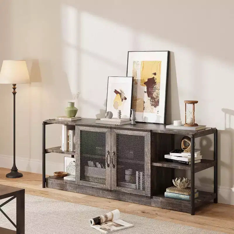 Mobile TV industriale grigio/rovere scuro da 160 cm con ante a rete, adatto a TV fino a 75"