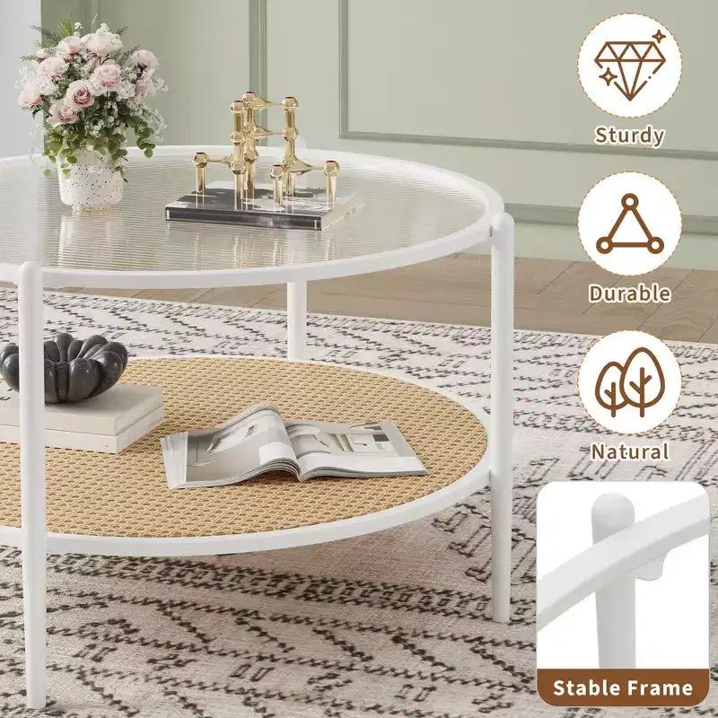 Tavolino da Caffè Rotondo a 2 Livelli Bianco e Nero, Piano in Vetro e Ripiano in Rattan, 76 cm