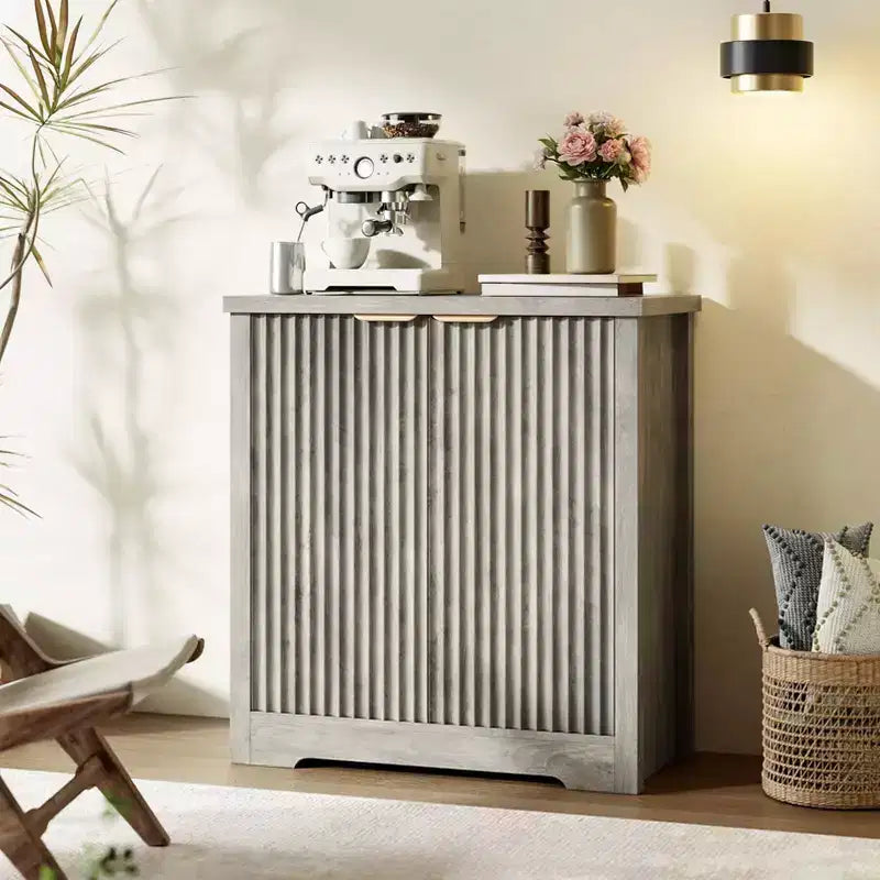 Mobile credenza a 2 ante con scanalature, color rovere/legno chiaro antico